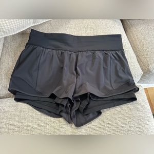 Lululemon women’s medium rise shirts with spandex underneath - NWOT